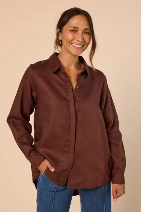 Oversized Linen Boyfriend Shirt in Raisin